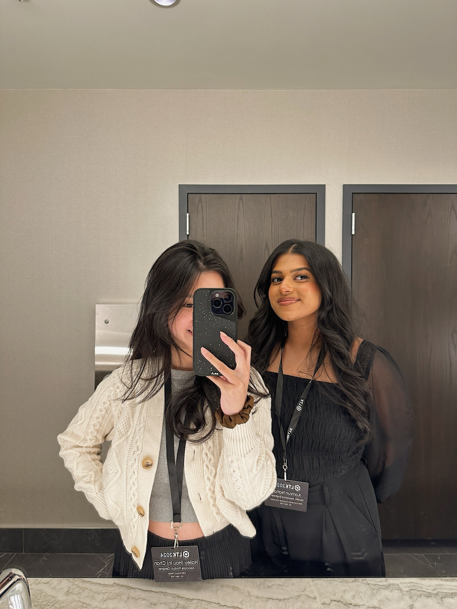 Love the detailing on this cardigan from Madewell, and it’s on sale! . The grey version has a better deal though and all the sizes are still available!