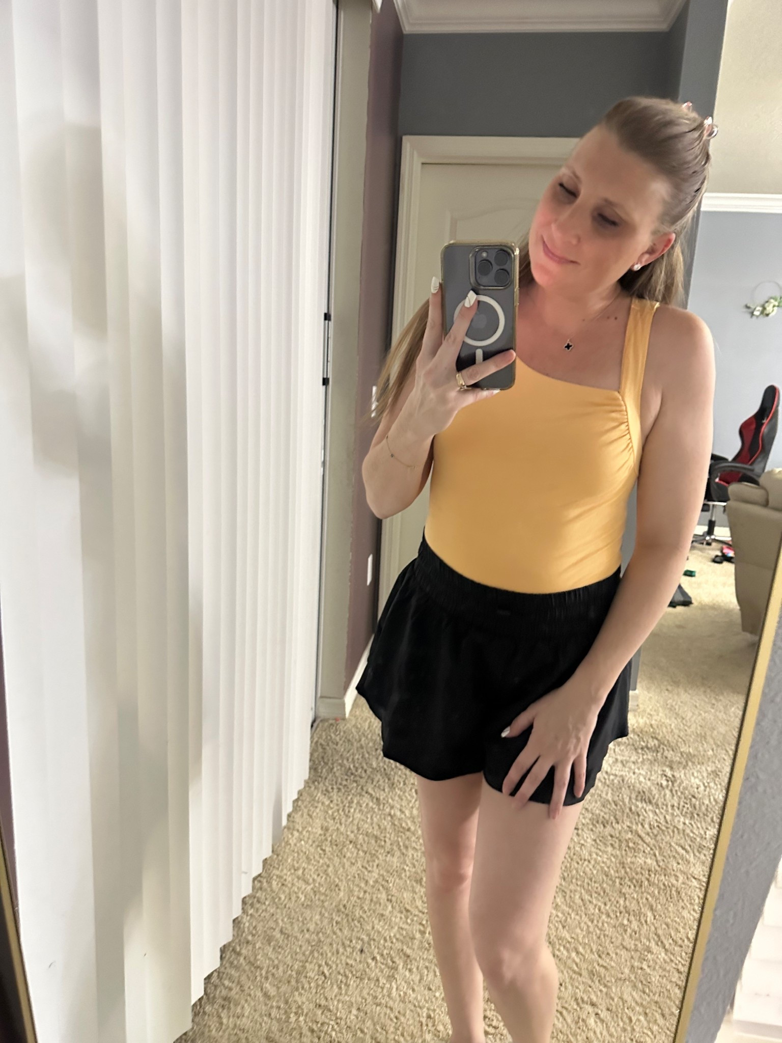 This top is my new fave 

#LTKStyleTip #LTKActive #LTKFindsUnder50