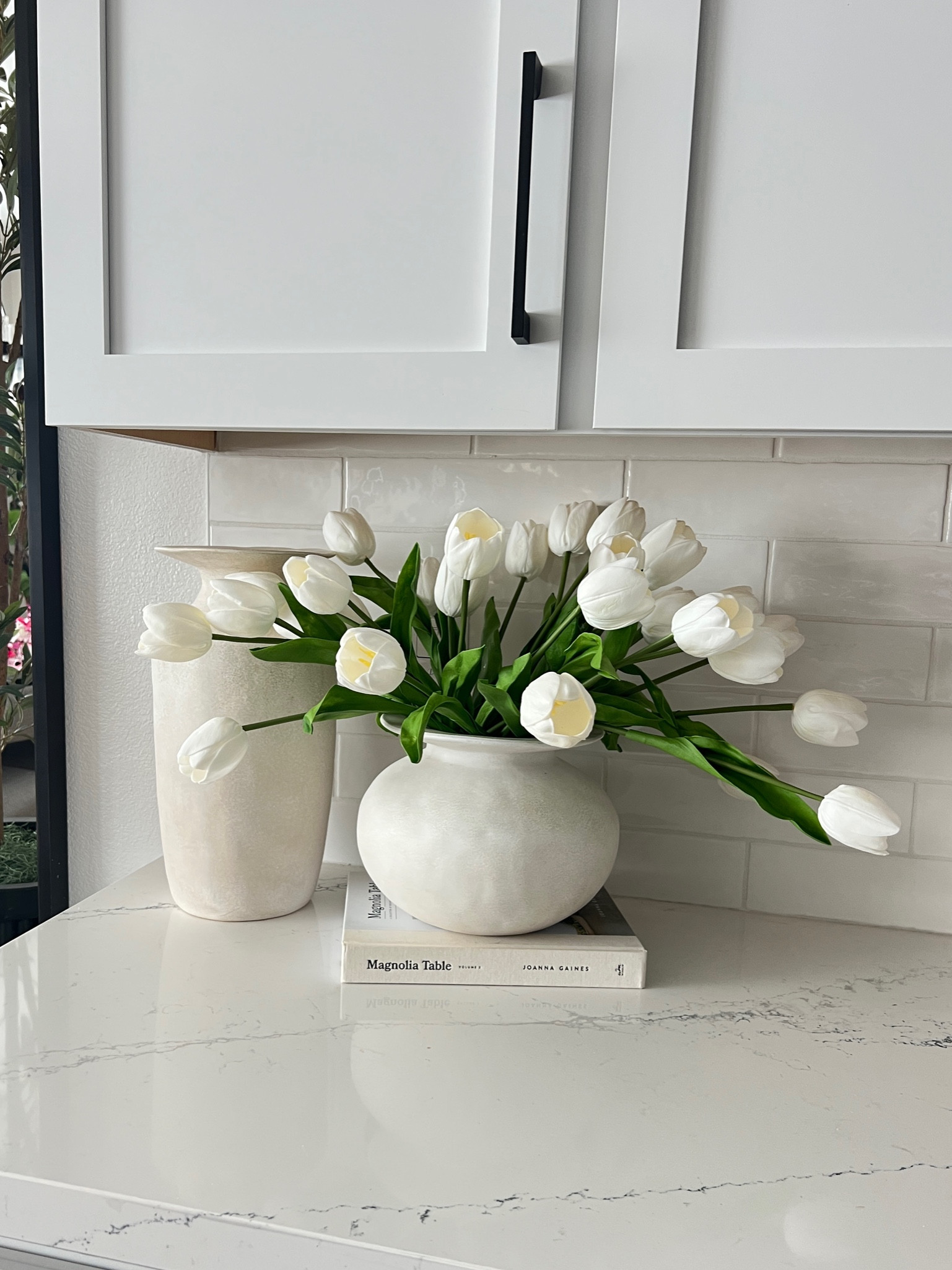 Tulips, vases, vase decor, kitchen styling 

#LTKHome