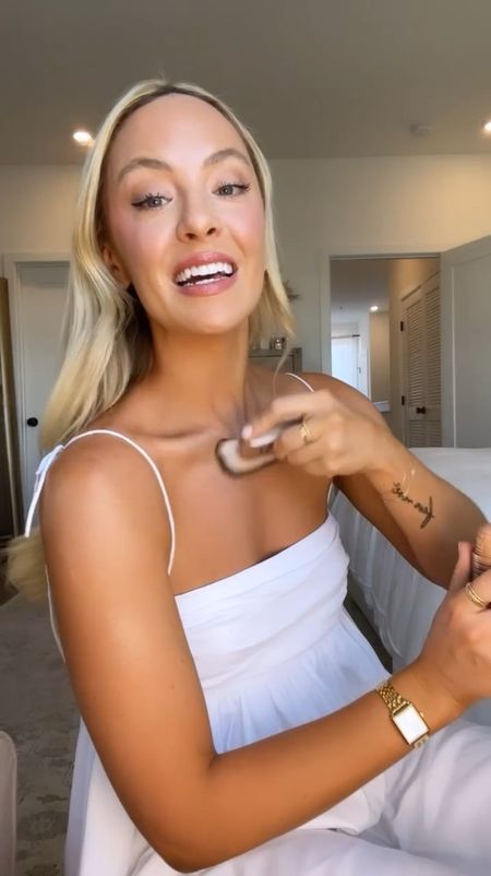 Glowy Body Highlight for Summer

Use code TAYLORLOVE for 20% off Dibs Beauty 

Body Highlight, Summer Beauty, Summer Glow, Glowy Makeup, Vacation Must Have 

#LTKStyleTip #LTKVideo #LTKBeauty