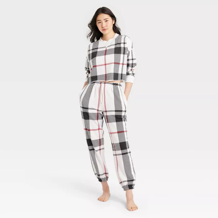 Women's Plaid Fleece Lounge Sweatshirt - Colsie™ Cream | Target