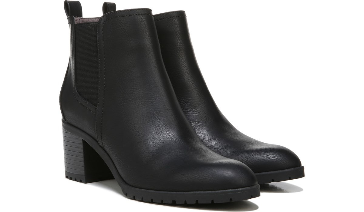 Women's Mesa Medium/Wide Chelsea Bootie | Famous Footwear