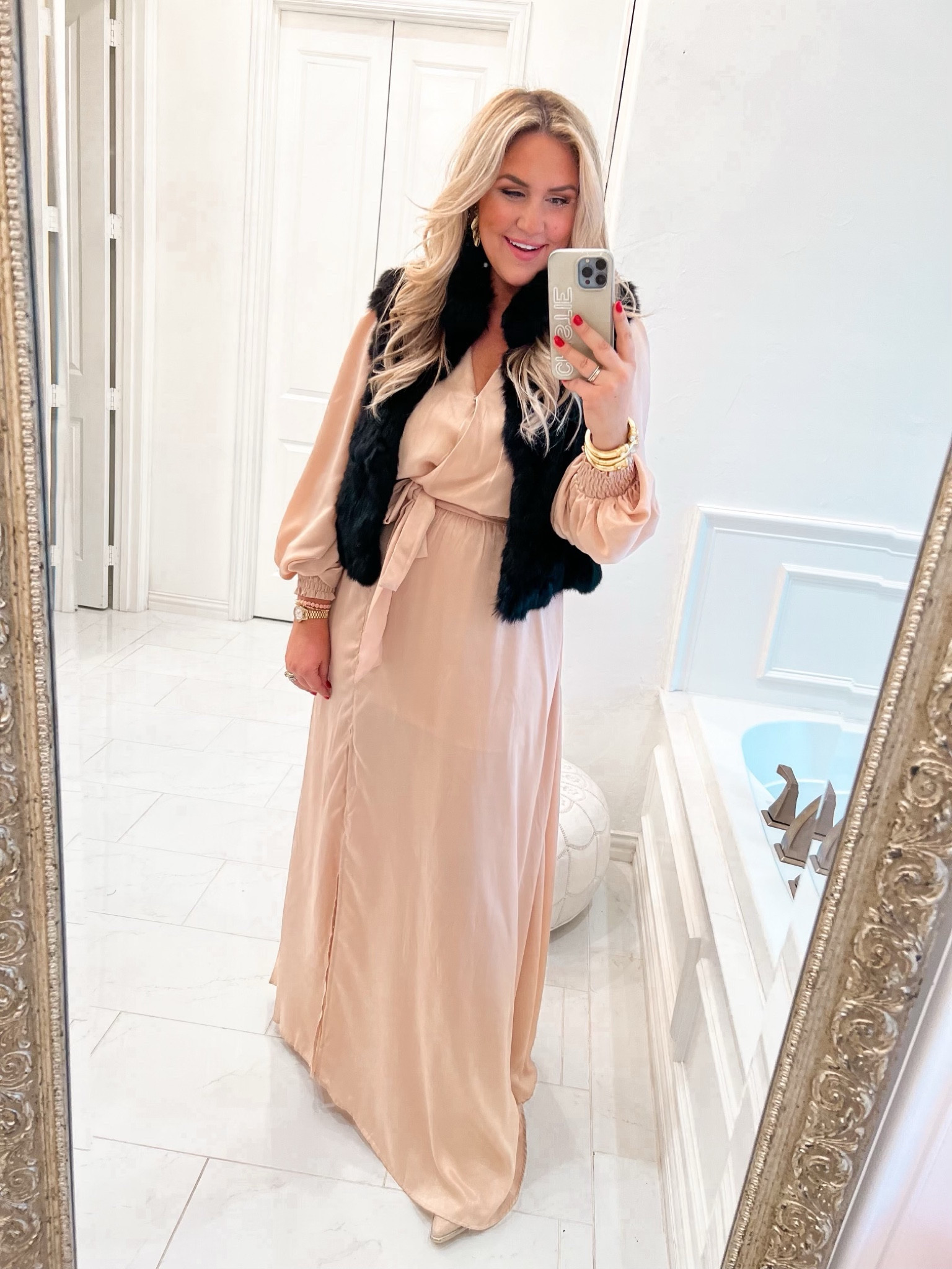 Use MERRITTGIVES20 for 20% off 24hr ever!! Love this holiday maxi dress runs tts! 

#LTKsalealert #LTKGiftGuide #LTKHoliday
