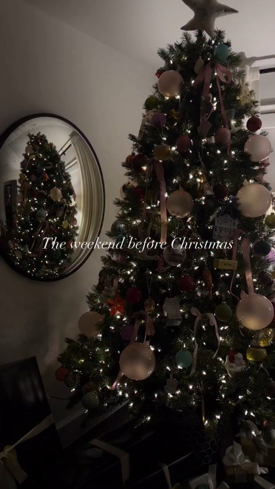 Wrapping paper scraps on the floor. Endless cooking and baking. Christmas movies on repeat. The weekend before Christmas is full of magic and fueled by over caffeinated mothers. X, K 🎄♥️