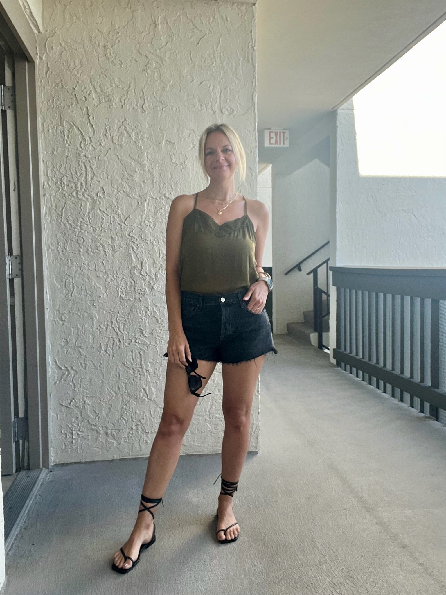 Beach style inspiration 🖤

#LTKShoeCrush #LTKSeasonal #LTKOver40