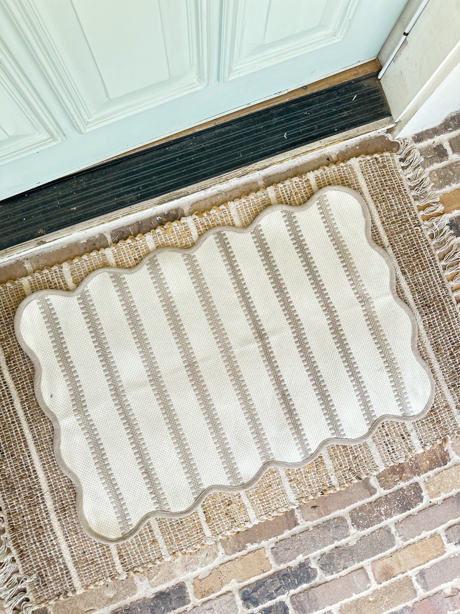 The cutest scalloped door mat!

This cute rug comes in 2 colors and is only $10.00!! 

Would be perfect at any door to your home, inside or out. 

#LTKFindsUnder50 #LTKStyleTip #LTKHome