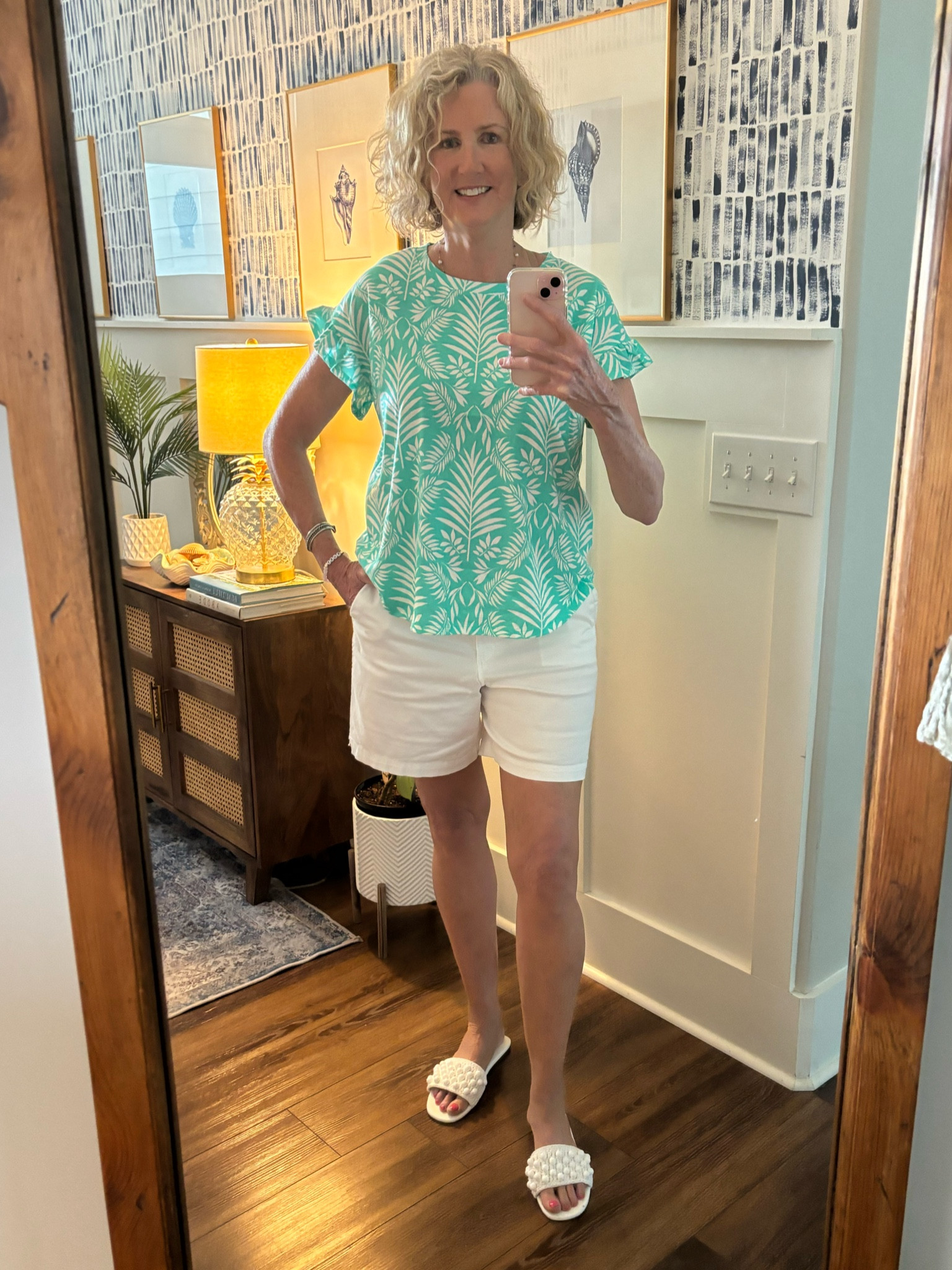 This cotton knit top is so soft, comes in lots of prints, and has a curved hem so you can leave it untucked

#LTKSeasonal #LTKOver40