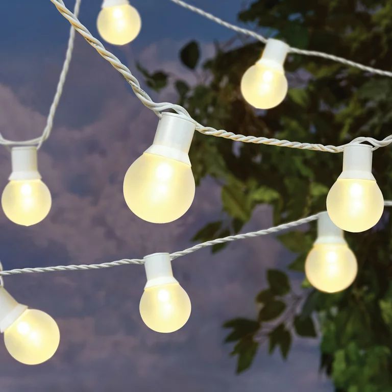Mainstays 20-Count Plastic Frosted Globe Outdoor String Lights | Walmart (US)