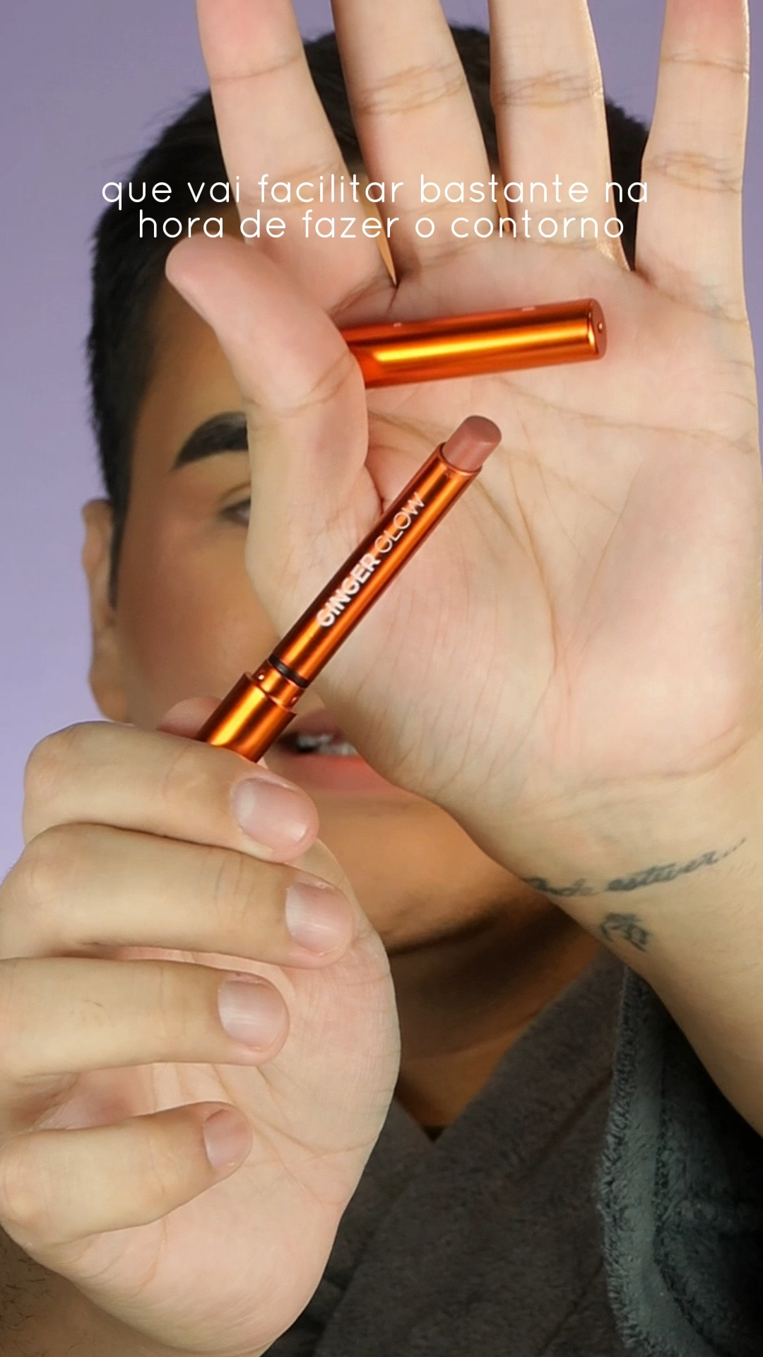 o Batom Stick Ginger Glow da Mari Maria é chanfrado e pigmentado na medida, ajudando muito na hora do contorno labial 

#LTKbeauty #LTKbrasil