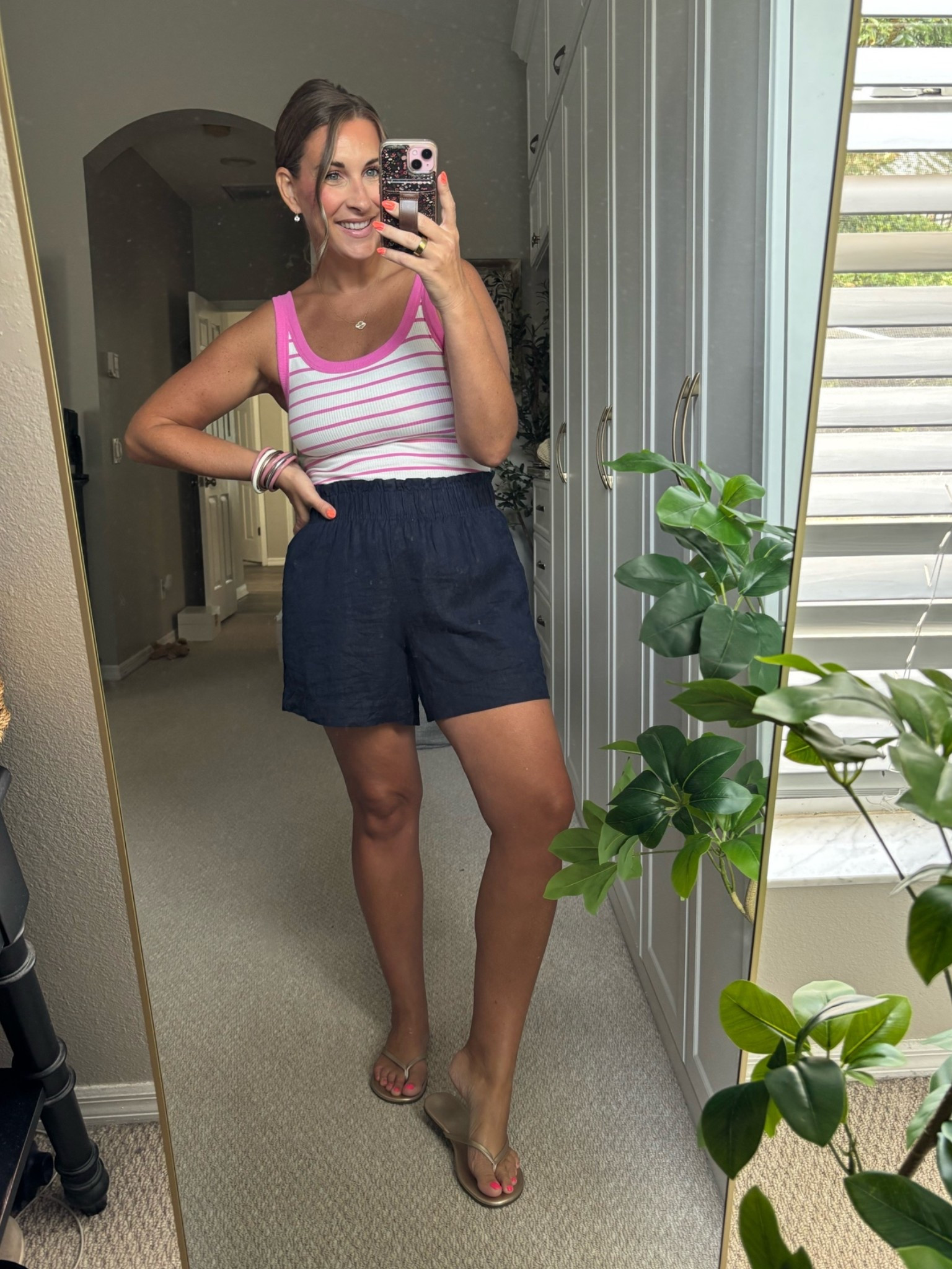 Summer fit- linen shorts and comfy tank 💗🫶🏻 @Quince @Aerie 

TTS: medium

#LTKootd #LTKgrwm #LTKSaleAlert