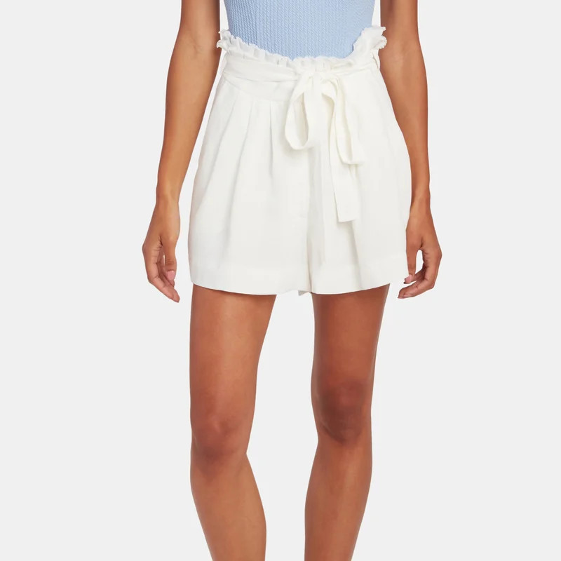 ASTR the Label Pacific Paperbag Shorts - White - M | Verishop
