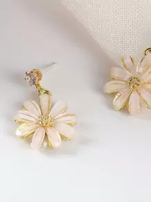 Flower Design Drop Earrings | SHEIN