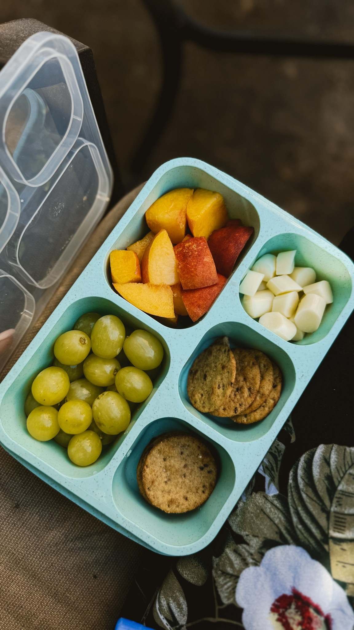 I love these bento boxes for work, home, post gym, and travel. They are great for potion control and options for meals and snacks. 

#LTKActive #LTKFindsUnder50 #LTKHome