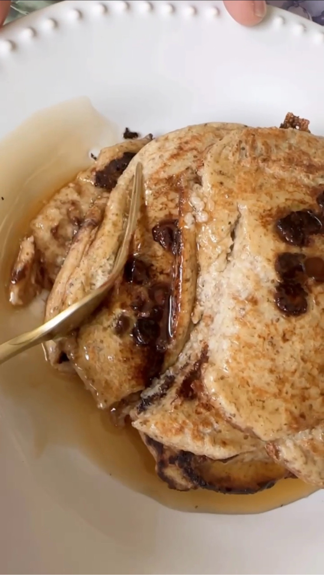 Come make healthy 3-ingredient pancakes with me! For a single serving (double this for 2 people) -3/4 cup oats -1/2 cup almond milk -1/2 overripe banana Blend in the blender and heat your skillet (loving my ceramic nonstick 7 piece set from Quince) on medium heat with 2 tablespoons of coconut (or your preferred) oil. Pour batter into small or medium circles and flip when the edges begin to bubble. Top with clean ingredients from your fridge or pantry- 100% maple syrup, blueberries, banana, dried coconut and/or pecans and enjoy! Quince’s nonstick cookware is affordable great price, easy to clean and beautiful in the kitchen! My code for first time customers is: INFG-26LYNDENFRUIT10 #quincepartner @onequince 

#LTKHome #LTKmorningroutine #LTKdayinmylife