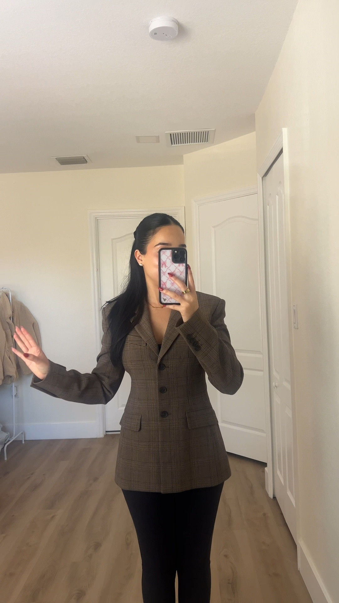 Aritzia sale, Aritzia clientele, Aritzia black fiveday sale, holiday gift guide, Black Friday sale

#LTKCyberWeek #LTKGiftGuide #LTKSaleAlert