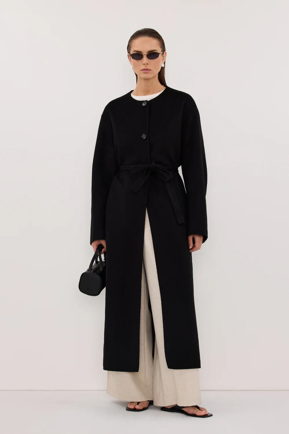 GRETA BLACK COLLARLESS COAT | DISSH