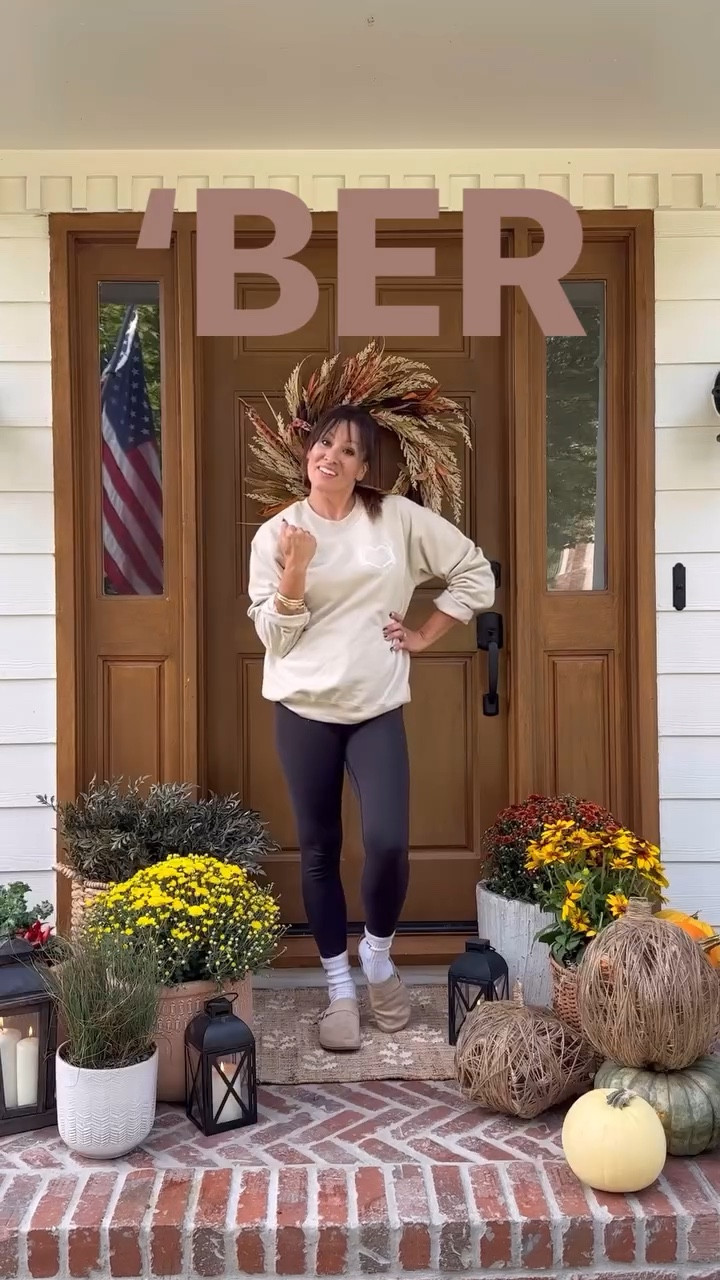 ‘Ber…my favorite months of the year end in ‘ber 🤎🧡

And I’ve been itching to get this front porch decorated since I laid each one of these bricks by hand with @oldmillbp gorgeous thin bricks and created this wood door with the faux wood kit!

Now weather, please change.

Leaves, please fall.

Thank you.
