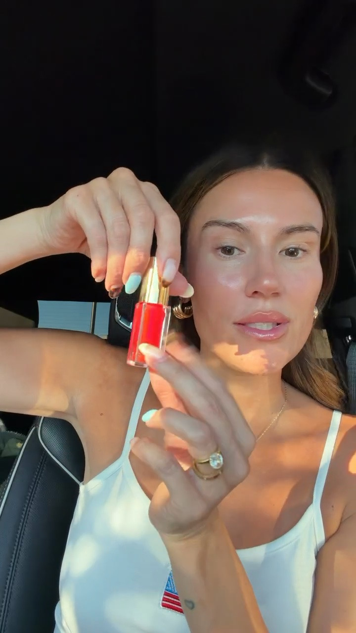Loving this easy, effortless on the go makeup look from @Merit   💖 get $15 off my bundle + a free bag on your first order! 

Shades:
minimalist: sandstone 
flush balm: Le bonbon
bronze balm: leo 
liner: rose 
lip oil: Les deux 

Makeup routine, over 40 makeup routine, merit makeup routine, minimalist makeup routine, mom makeup

#LTKgrwm #LTKBeauty #LTKOver40