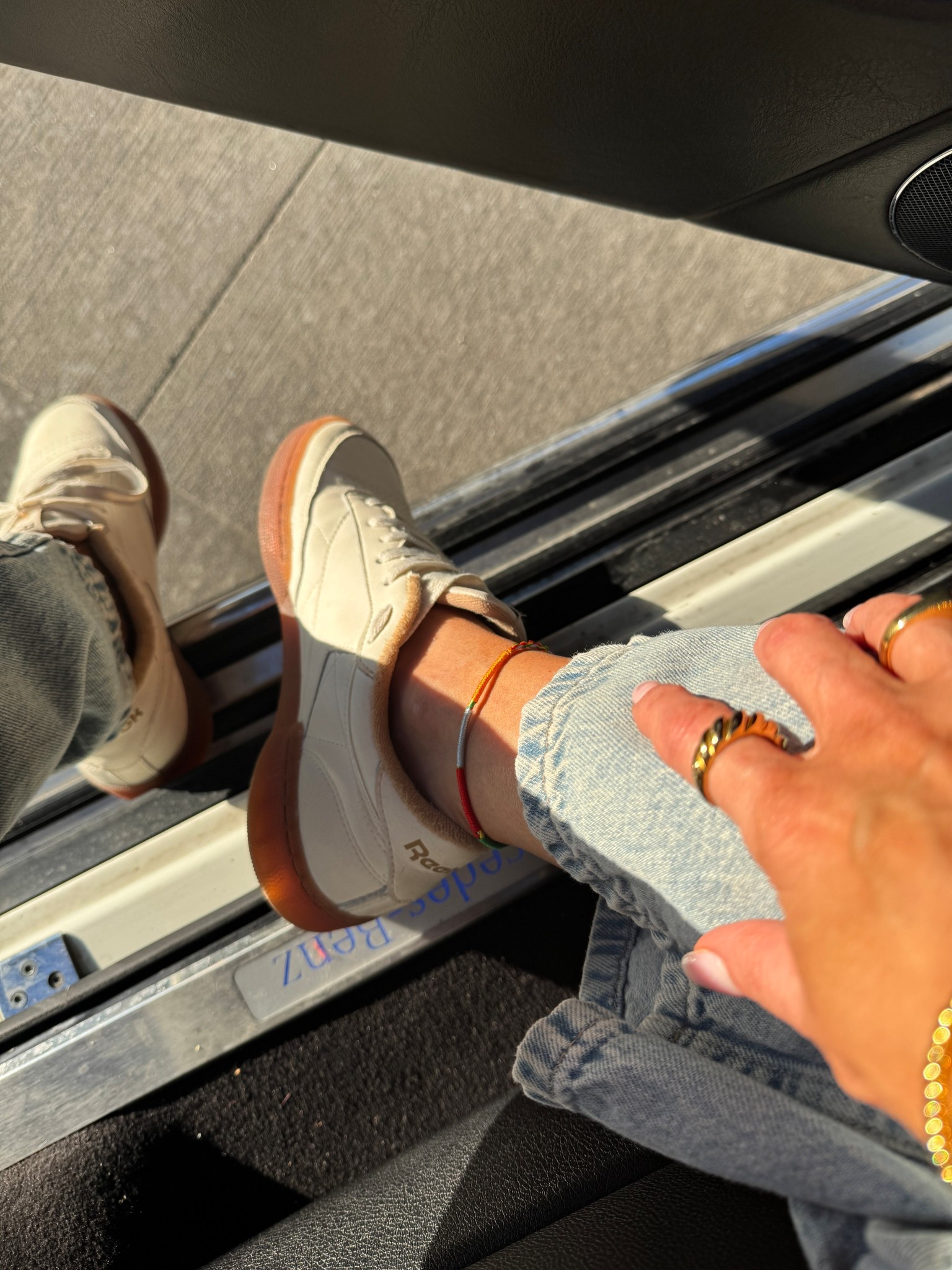 The best gum sole sneakers plus waterproof rings. 