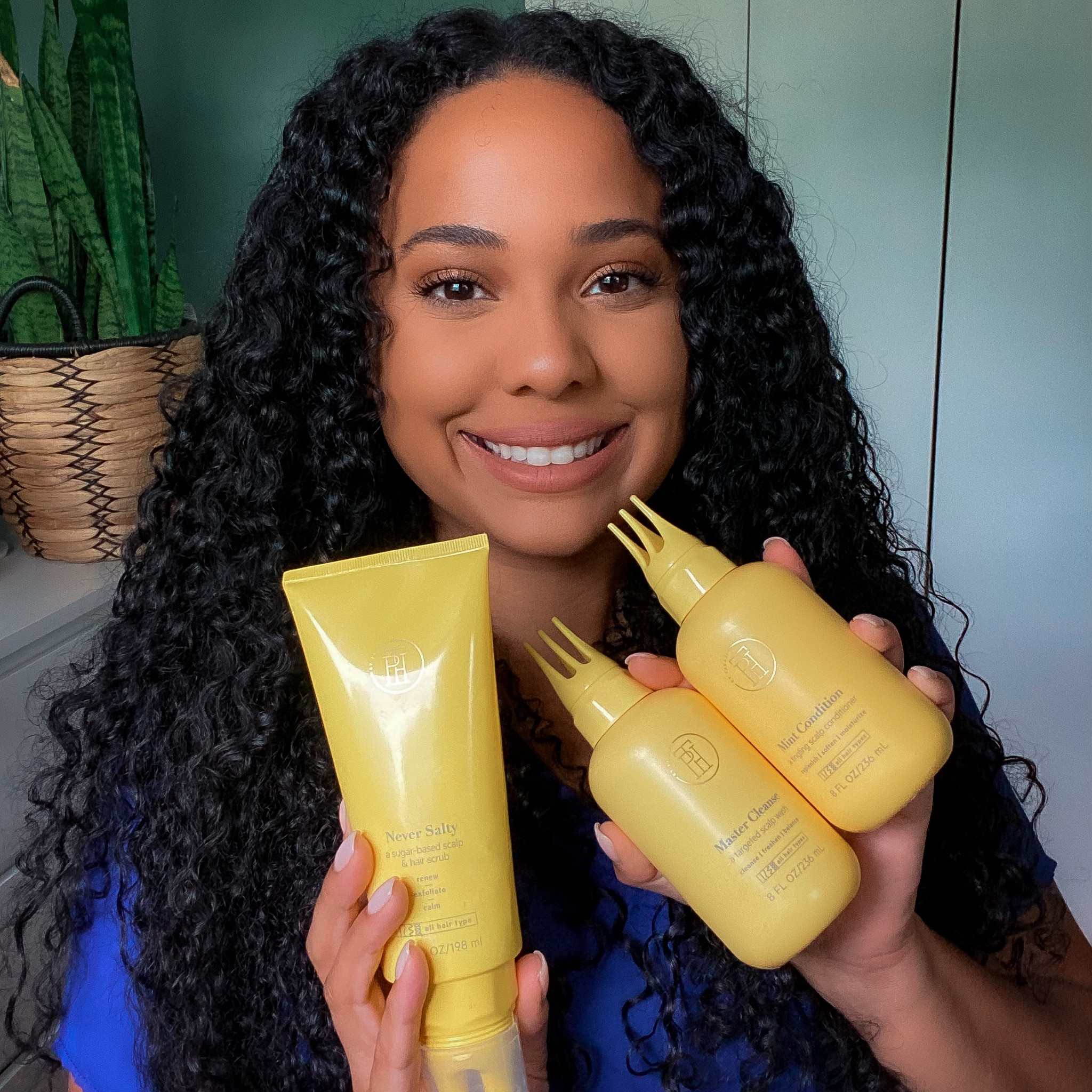 #AD @tphbytaraji Scalp Care Line

Shop all Products Used at @Target:
TPH BY TARAJI Master Cleanse Scalp Shampoo Hair Rinse
TPH BY TARAJI Never Salty Exfoliating Sugar Scalp Scrub 
TPH BY TARAJI Mint Condition Tingling Scalp Conditioner 

#Target #TargetPartner @Target @tphbytaraji



#LTKbeauty