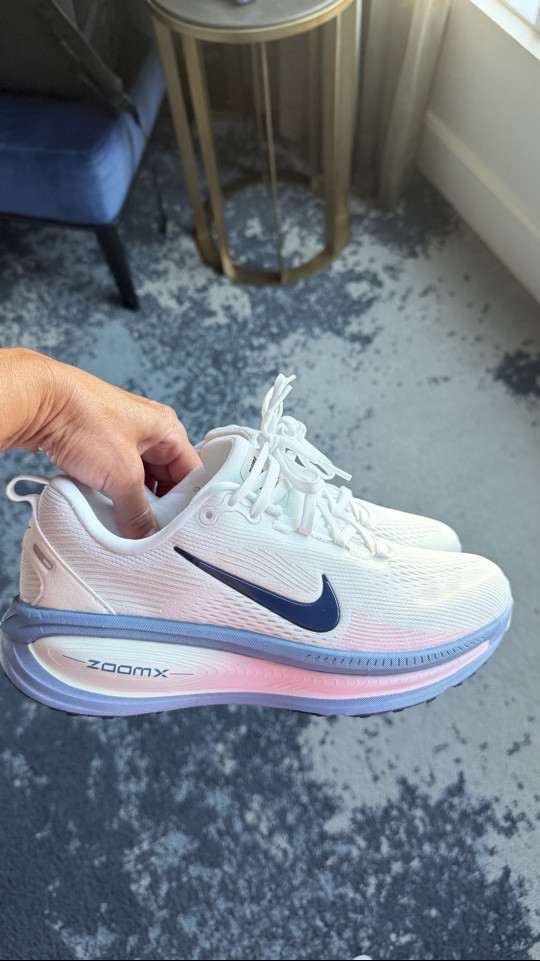 My new favorite everyday sneaker and Nike did not miss 🙌 These are so incredibly comfortable and they look so good. Whether I am running errands, heading to lunch, or just need an easy everyday shoe, these are my go to lately.

#LTKfitnessgoals #LTKmomlife #LTKActive