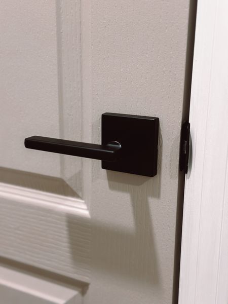 New black square door knobs ! 

#LTKover40 #LTKhome