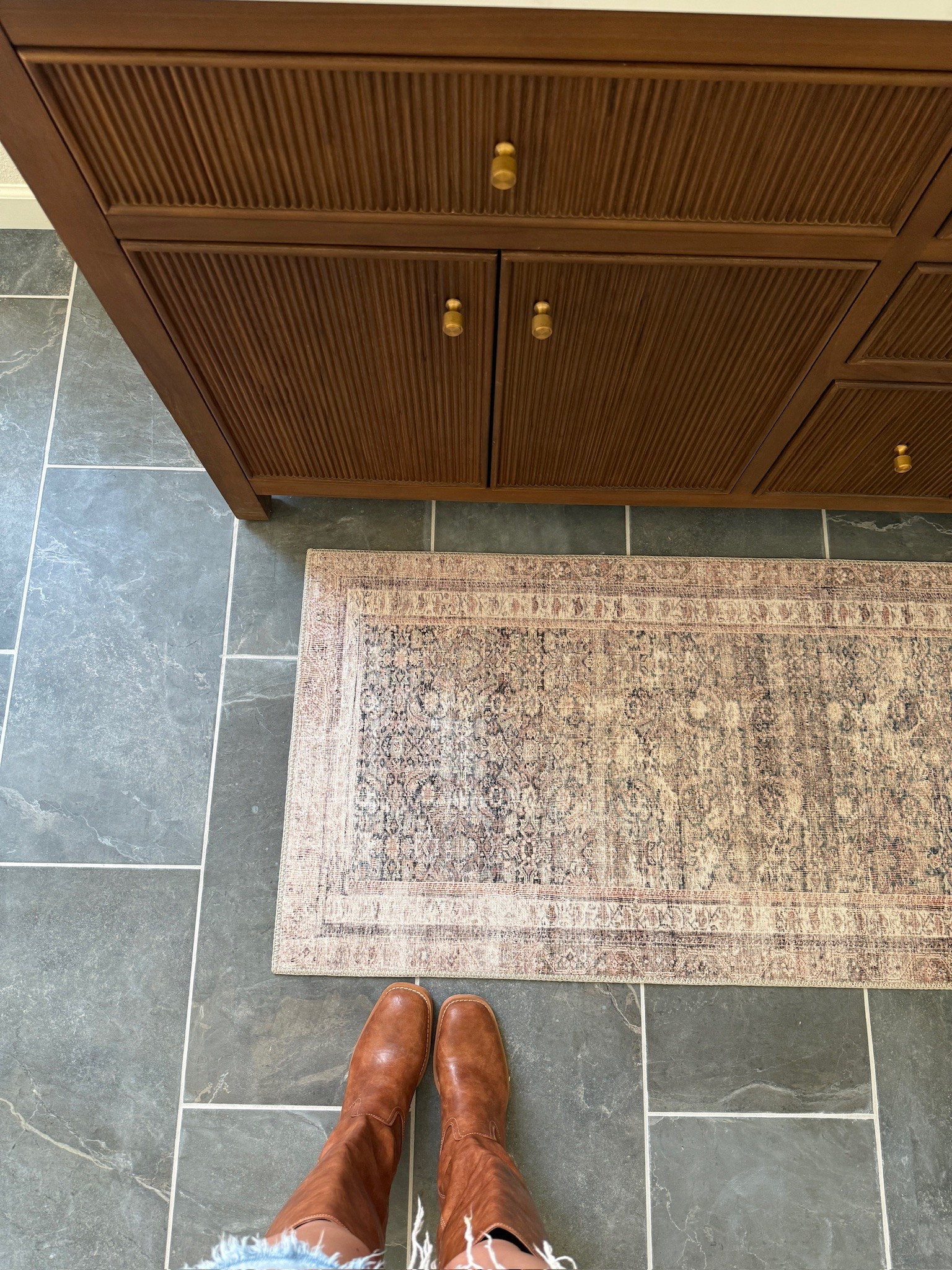 Bathroom runner

bathroom rug, loloi rug, magnolia home, bathroom reno inspo, bathroom inspo

#LTKStyleTip #LTKSeasonal #LTKHome