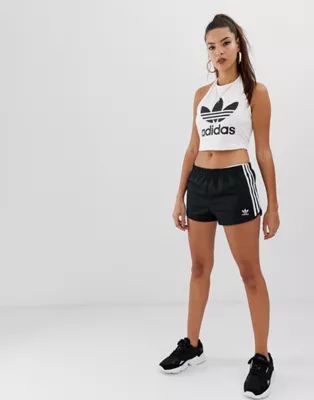 adidas Originals – adicolor – Schwarze Shorts mit drei Streifen | ASOS (Global)