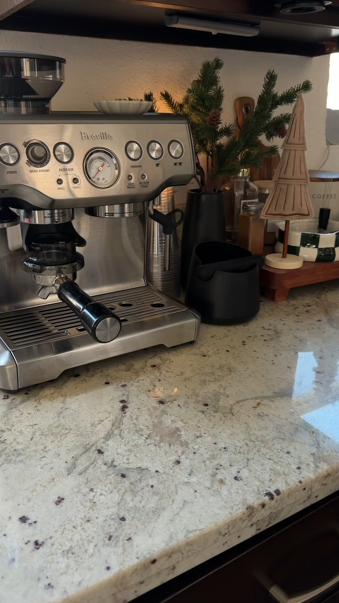 cookie butter lattes just scream Christmas 🤤  

#LTKGiftGuide #LTKSeasonal #LTKHoliday