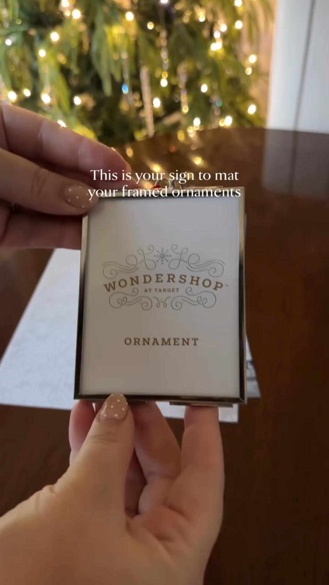 Gives it a little something extra✨

Comment SHOP & I’ll send you the link to the frame ornament! The paper I used is from @hobbylobby ! I love how it’s translucent so you can still see the lights through the frame! 

.
.
.
.
#diyornament #pictureornaments #cozychristmas