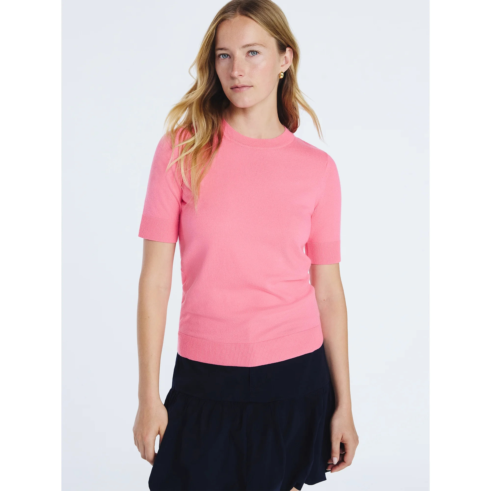 Free Assembly Women's and Women's Plus Cozy Yarn Shrunken Sweater Tee with Short Sleeves, Solid &... | Walmart (US)