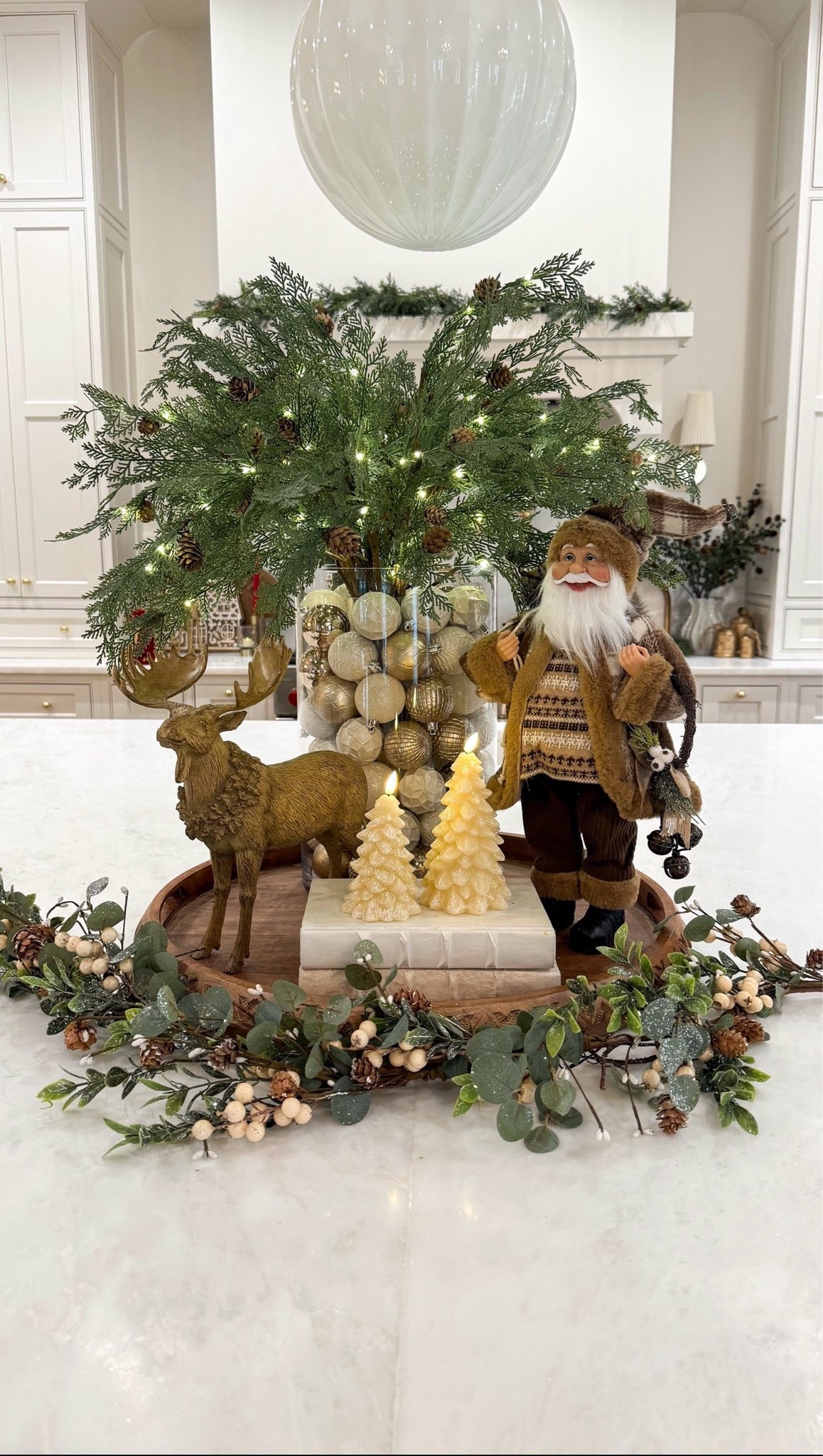 Cozy neutral Christmas centerpiece

#LTKHome #LTKSeasonal
