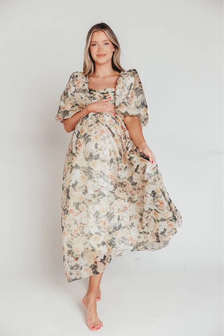 This gorgeous floral maxi dress is going on my list for maternity dresses for maternity photos. 

Baby shower dress - maternity wedding guest dress - spring maternity dress - floral maternity dress- maternity dress pictures - maternity photos - maternity pictures - spring pregnancy photos - spring dress 

#LTKbump #LTKbaby #LTKstyletip