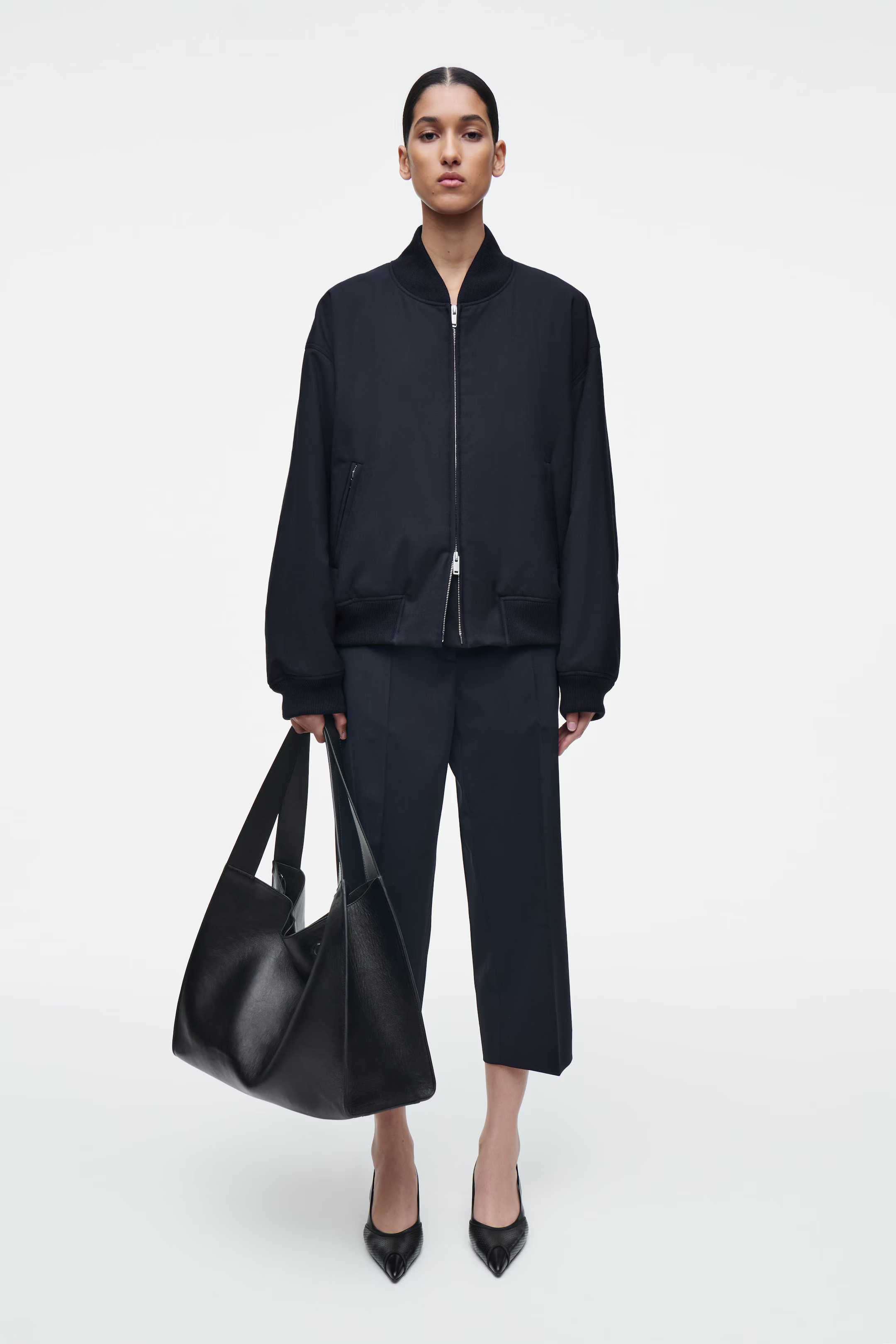 ALCOVE TOTE BAG LEATHER - BLACK | COS | COS (AU)