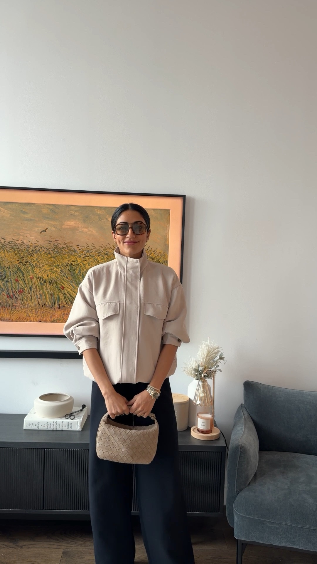 The perfect lightweight spring jacket from @Aritzia . Wearing a size xs (oversized fit.) Paired with my black lodge pants (size small TTS) and black contour bodysuit (size small TTS). 