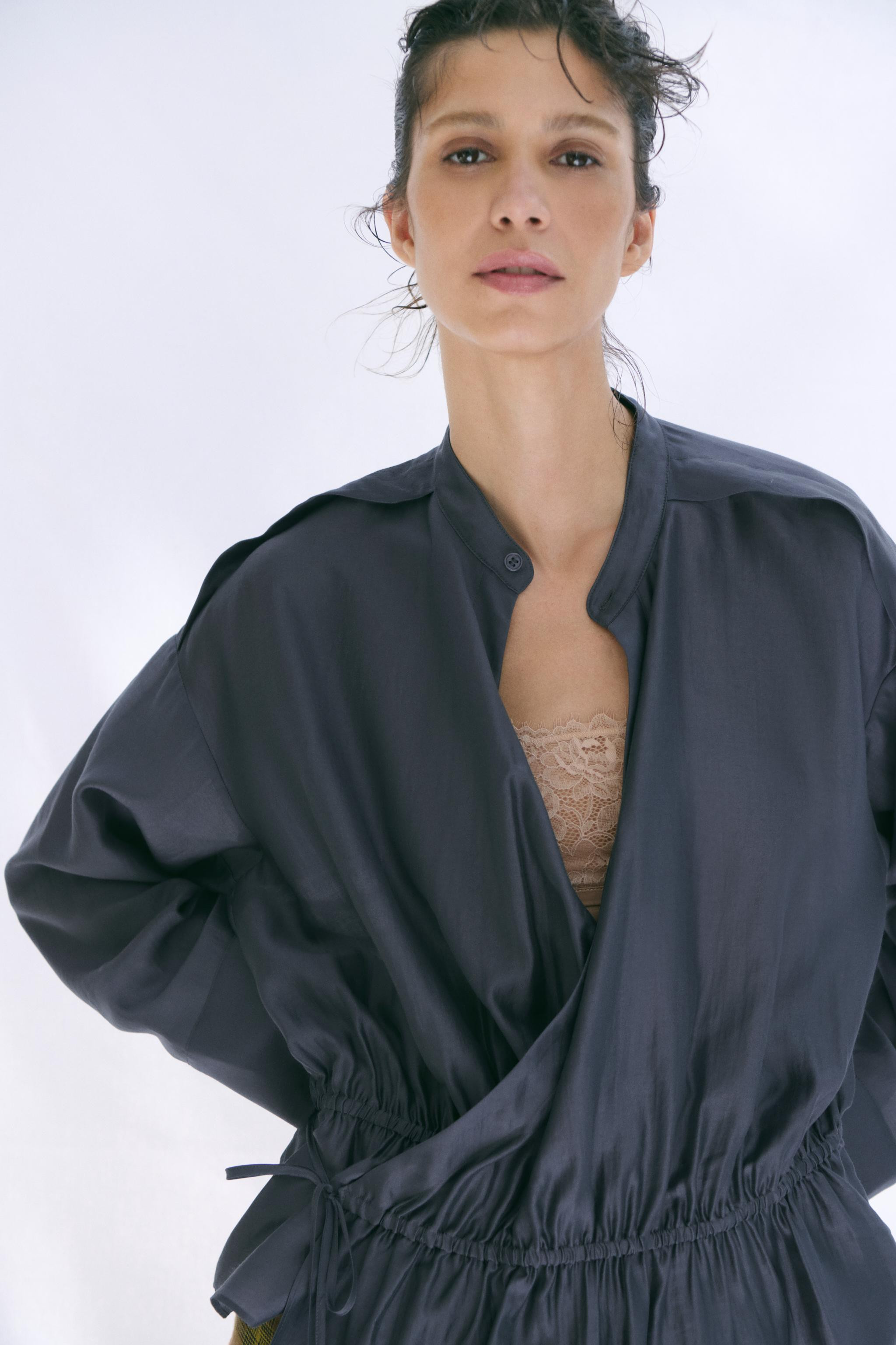 ZW COLLECTION WRAP-OVER FLOWING BLOUSE | Zara UK