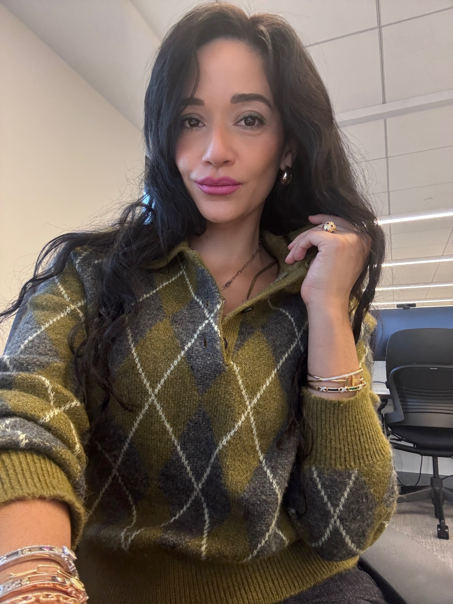 Love the color and pattern of this sweater! 
#mango
Workwear
#classychic

#LTKSeasonal #LTKWorkwear #LTKootd