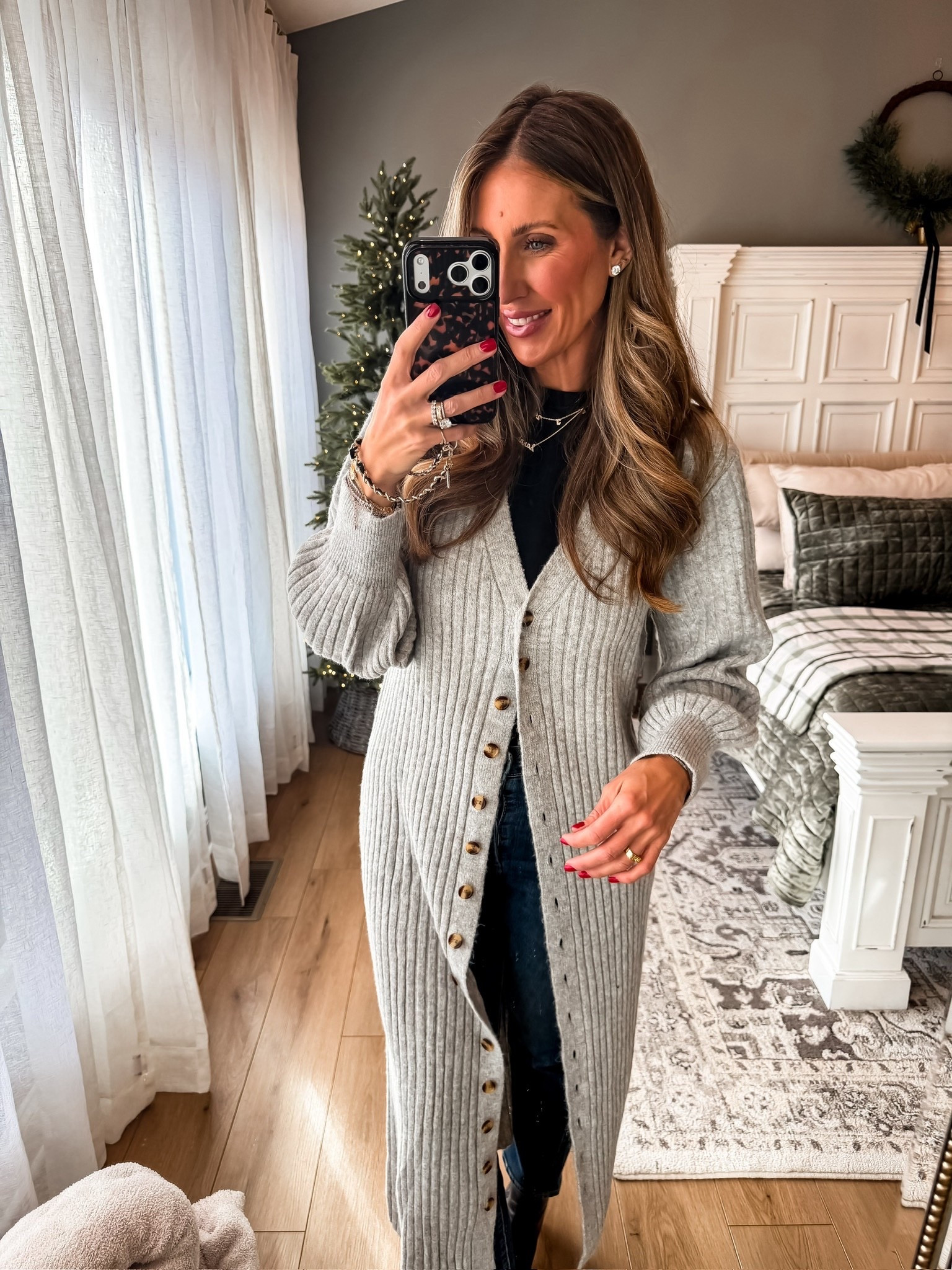  Button front long cardigan, a warm and elevated date night outfit inspo ✨

Date night look, elevated casual, chic style, cozy vibes, themominstyle

#LTKHoliday #LTKSeasonal #LTKStyleTip