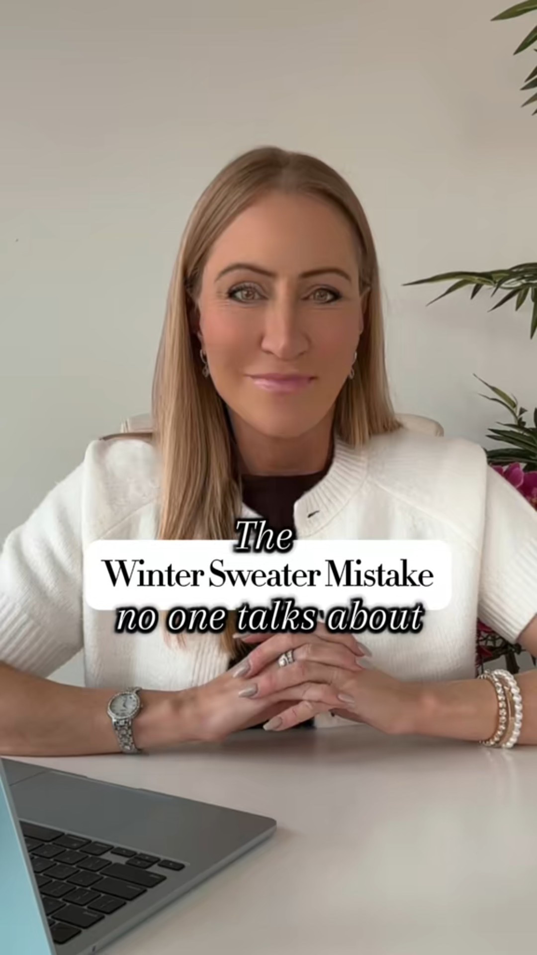 The winter sweater mistake no one talks about…
If your outfits feel bulky, it’s usually a proportion issue — not the clothes.
Chunky sweaters pair best with slim bottoms, and slim sweaters balance wide-legs.
Once you match the knit to the pant shape, everything looks cleaner, longer, and more polished.
Shop the chic, non-bulky sweaters in my Cozy But Polished Sweaters Edit ↓

#WinterOutfitsWomen #WomenOver35Style #SweaterOutfits #WinterBasics #ChicWinterStyle #SweaterMistakes #WinterCapsuleWardrobe #HowToStyleSweaters #StyleTipsForWomen #FashionOver35 #ColdWeatherOutfits #PolishedOutfits #LTKStyle #LTKstyletip 

#LTKSeasonal #LTKOver40 #LTKSeasonal #LTKgrwm