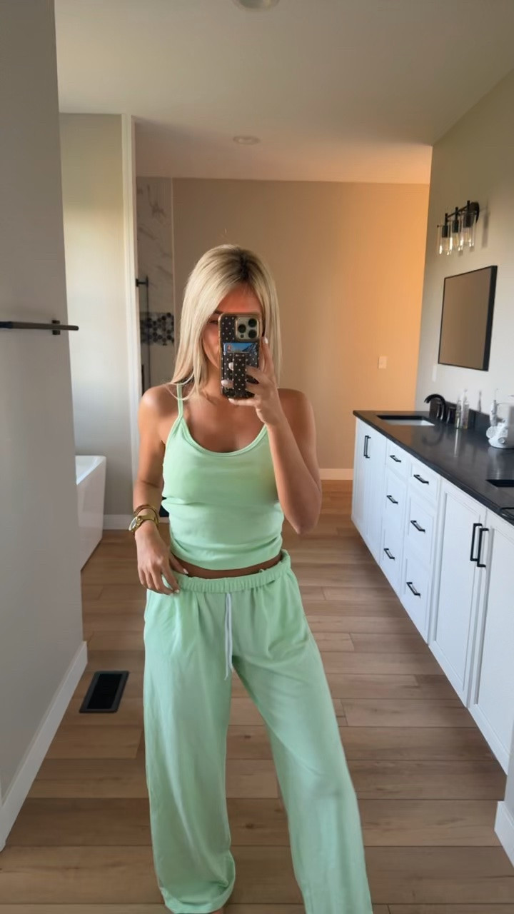 The perfect color with a tan!

#LTKU #LTKPetite #LTKootd