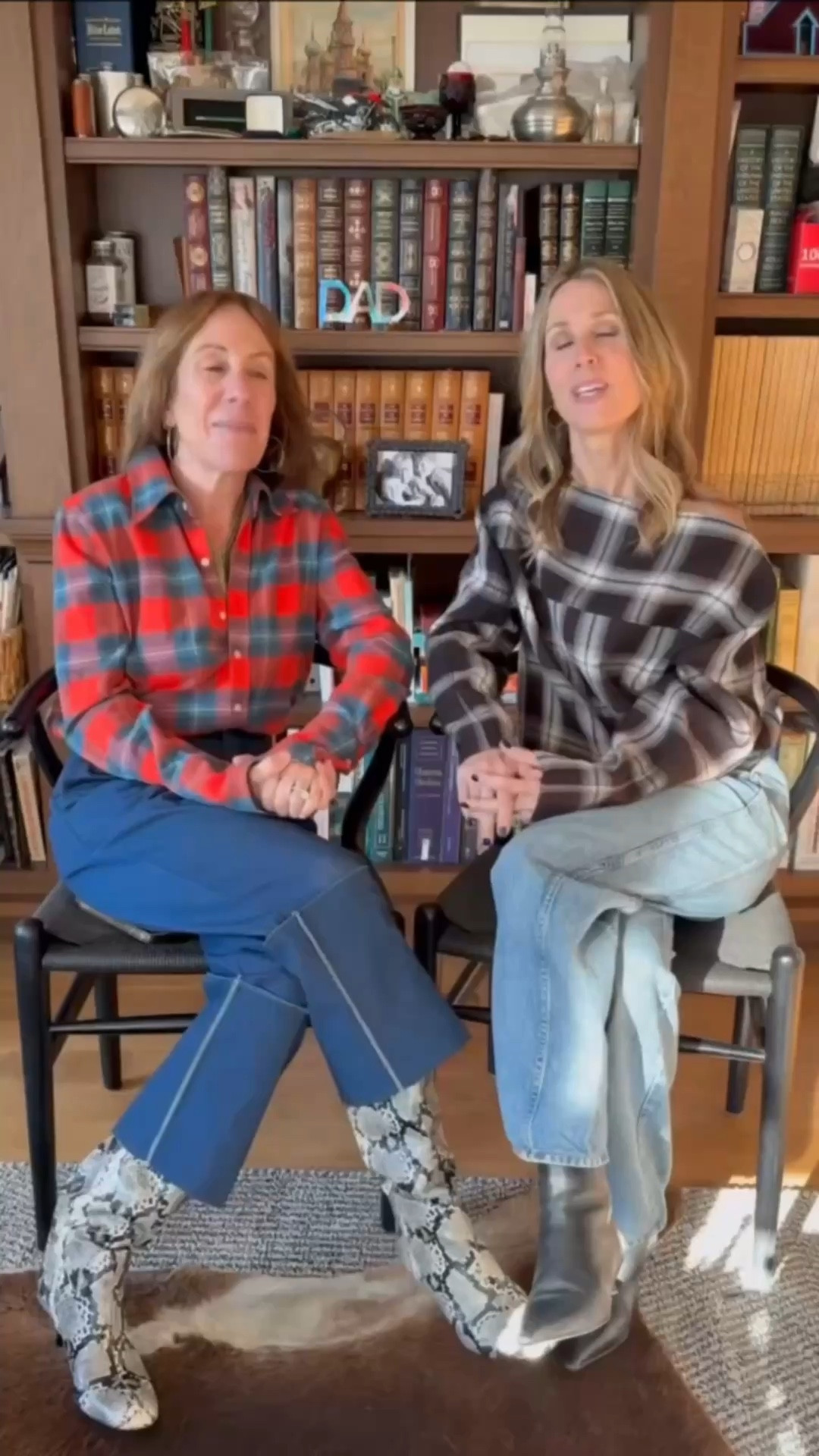 Do this, not that: interiors edition.

Window treatments, mixing metals, and rugs. And yes this is your reminder: front legs belong on the rug. Always.

Dianna has thoughts. As an interior designer she’ll tell you the smallest details make or break a space. Some learned the hard way.

We pulled a few favorite @Wayfair finds that get it right. And you can shop our looks too.

