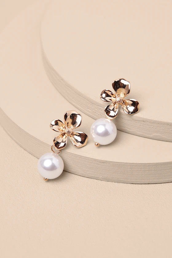 Yarelis Gold Flower Pearl Drop Earrings | Lulus