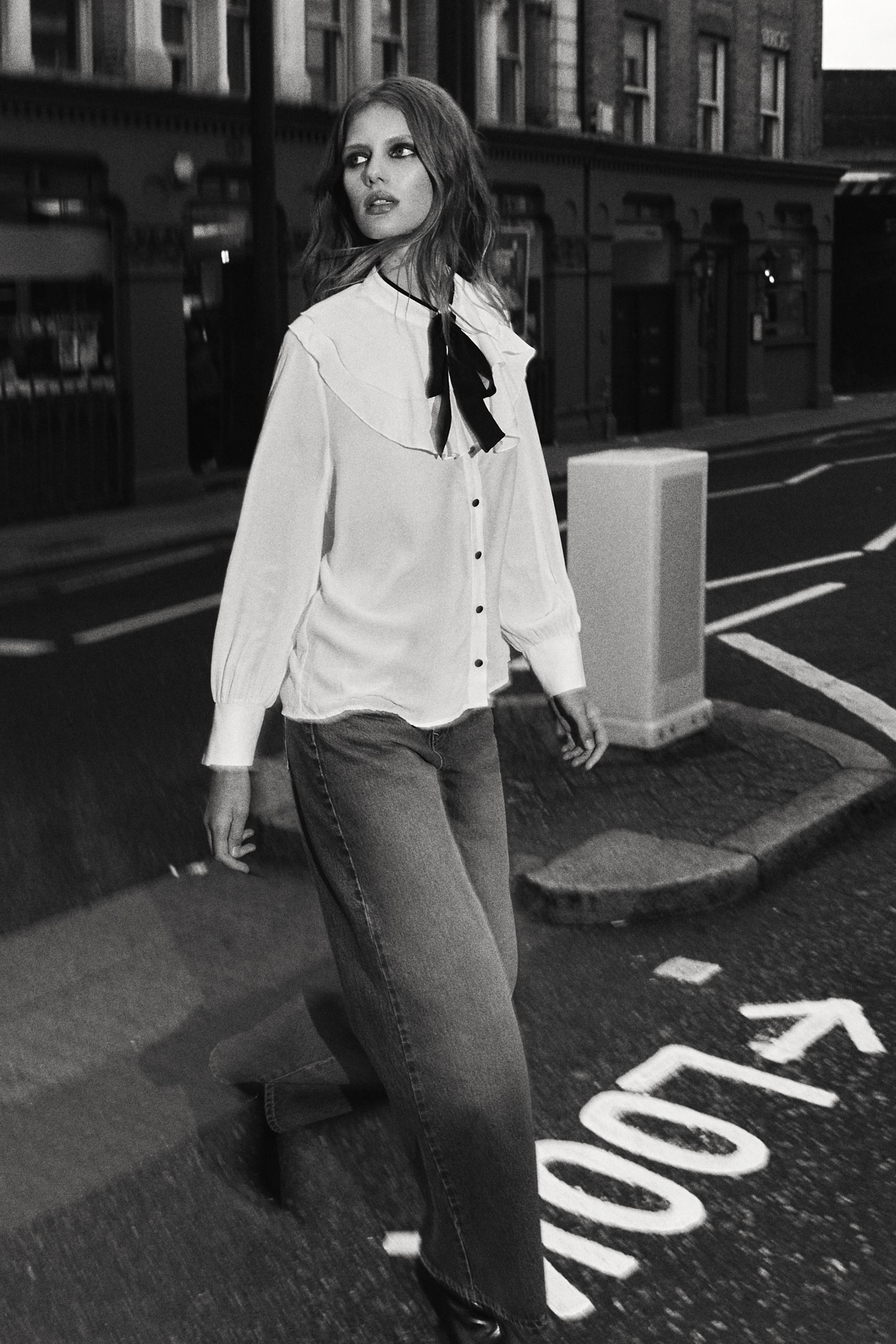 CONTRAST TIE RUFFLE BLOUSE | Zara US