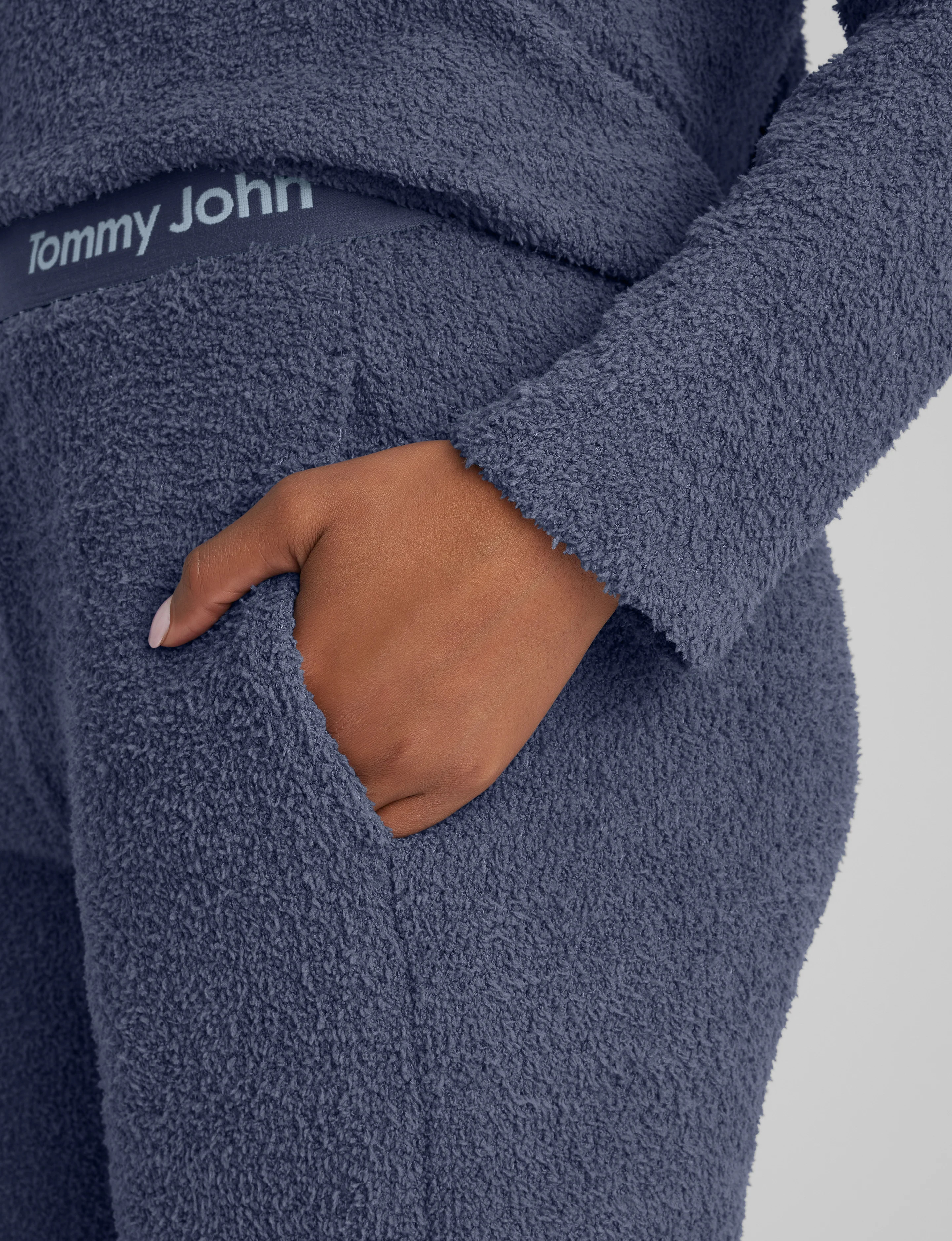 Women's Plush Crewneck Sweatshirt & Jogger Set | Tommy John