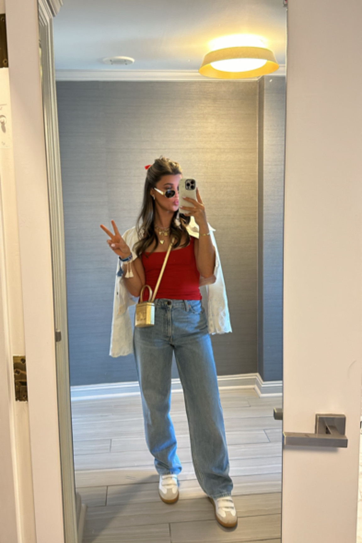 OOTG❣️

Top - XXS 
Jeans - 25 
Shoes - TTS 