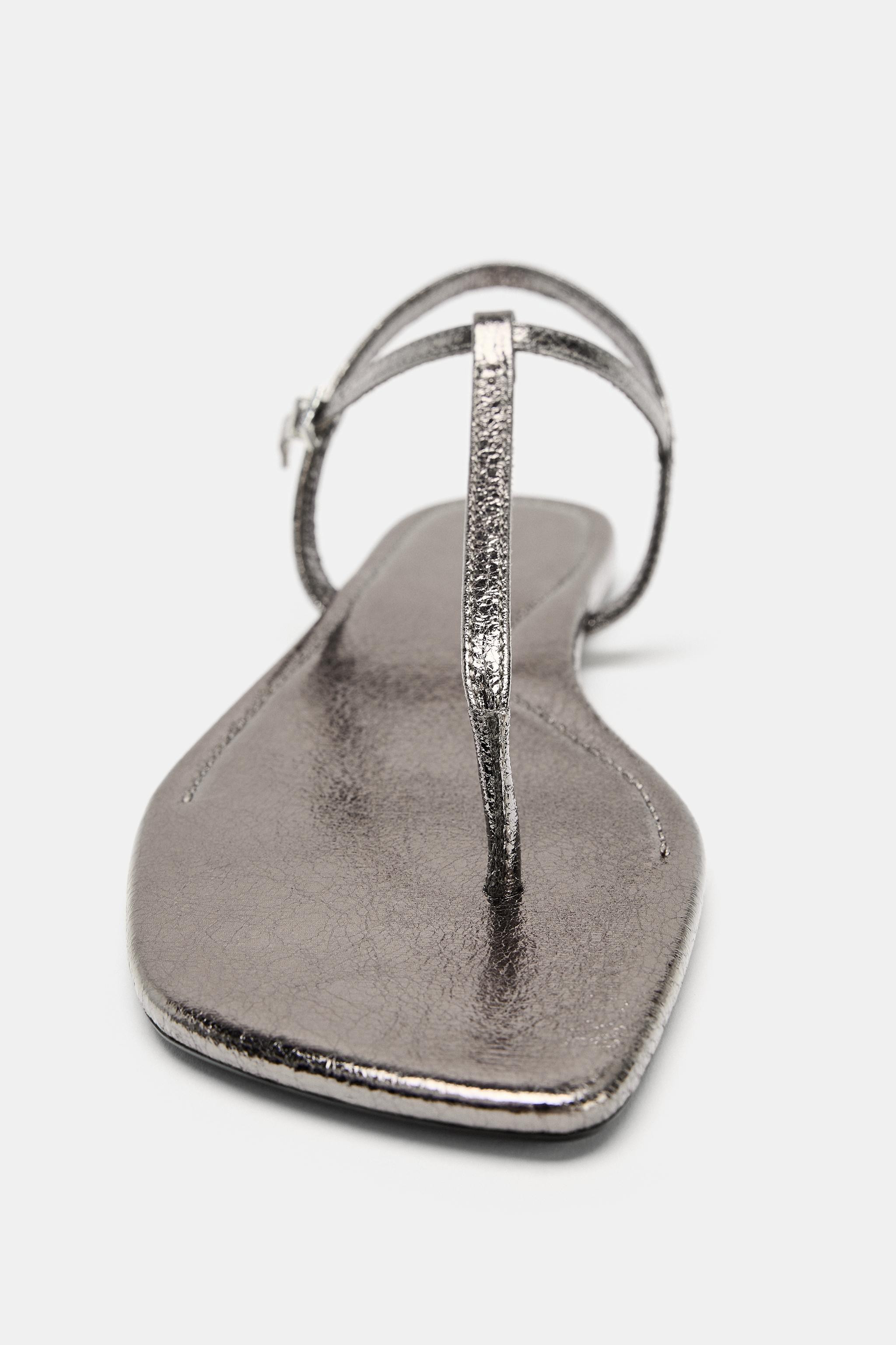 METALLIC FLAT SANDALS | Zara US