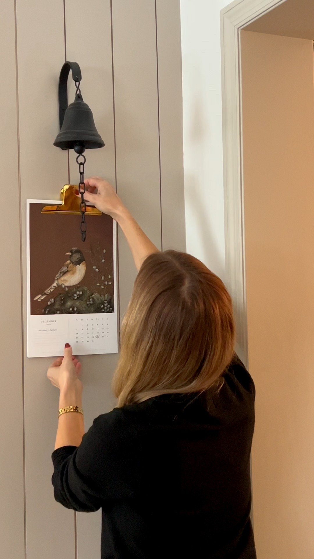 A new month, a new bird print 🤎

#LTKFindsUnder50 #LTKSeasonal #LTKHome