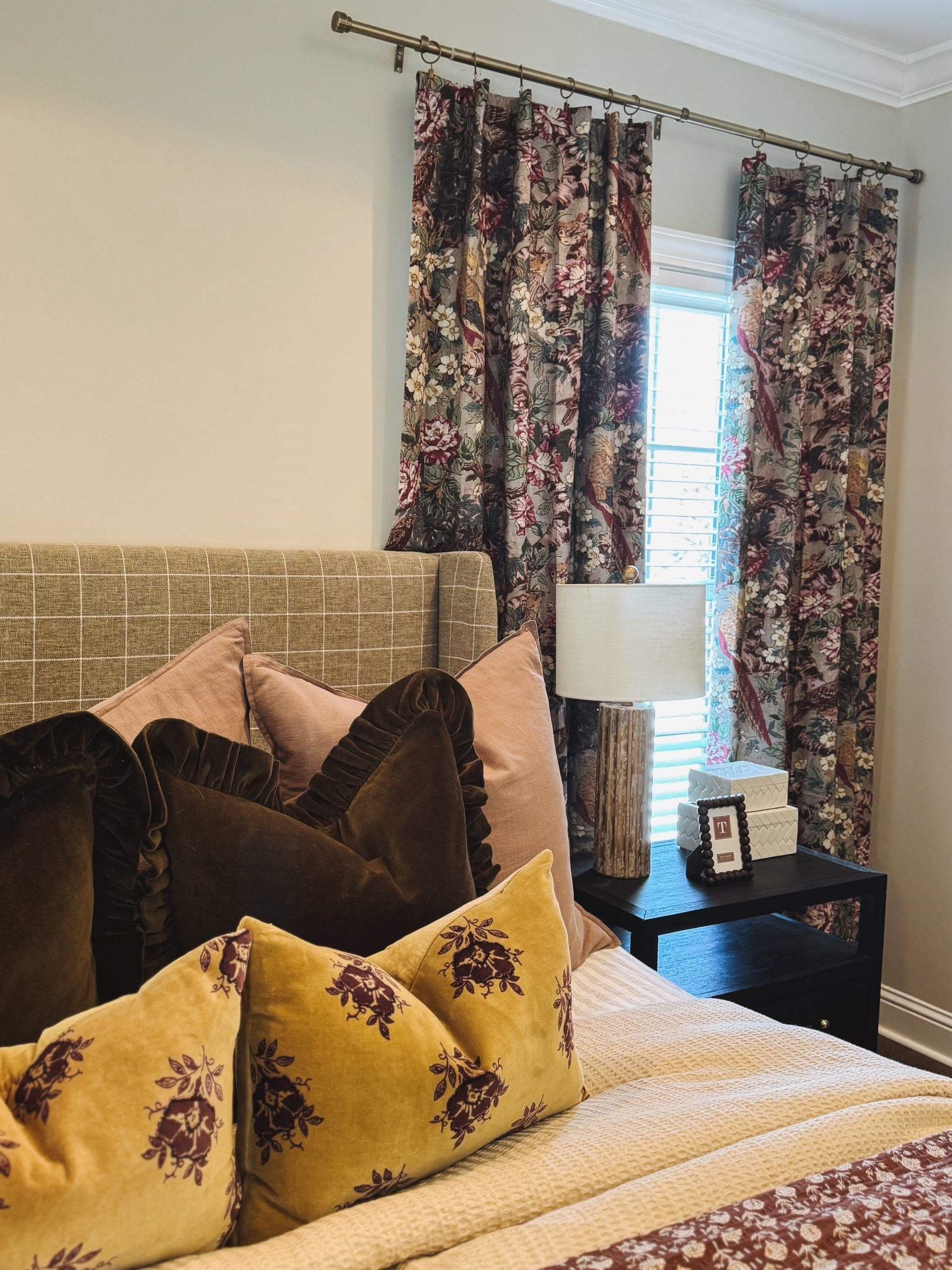 Warm & Colorful Bedroom set 