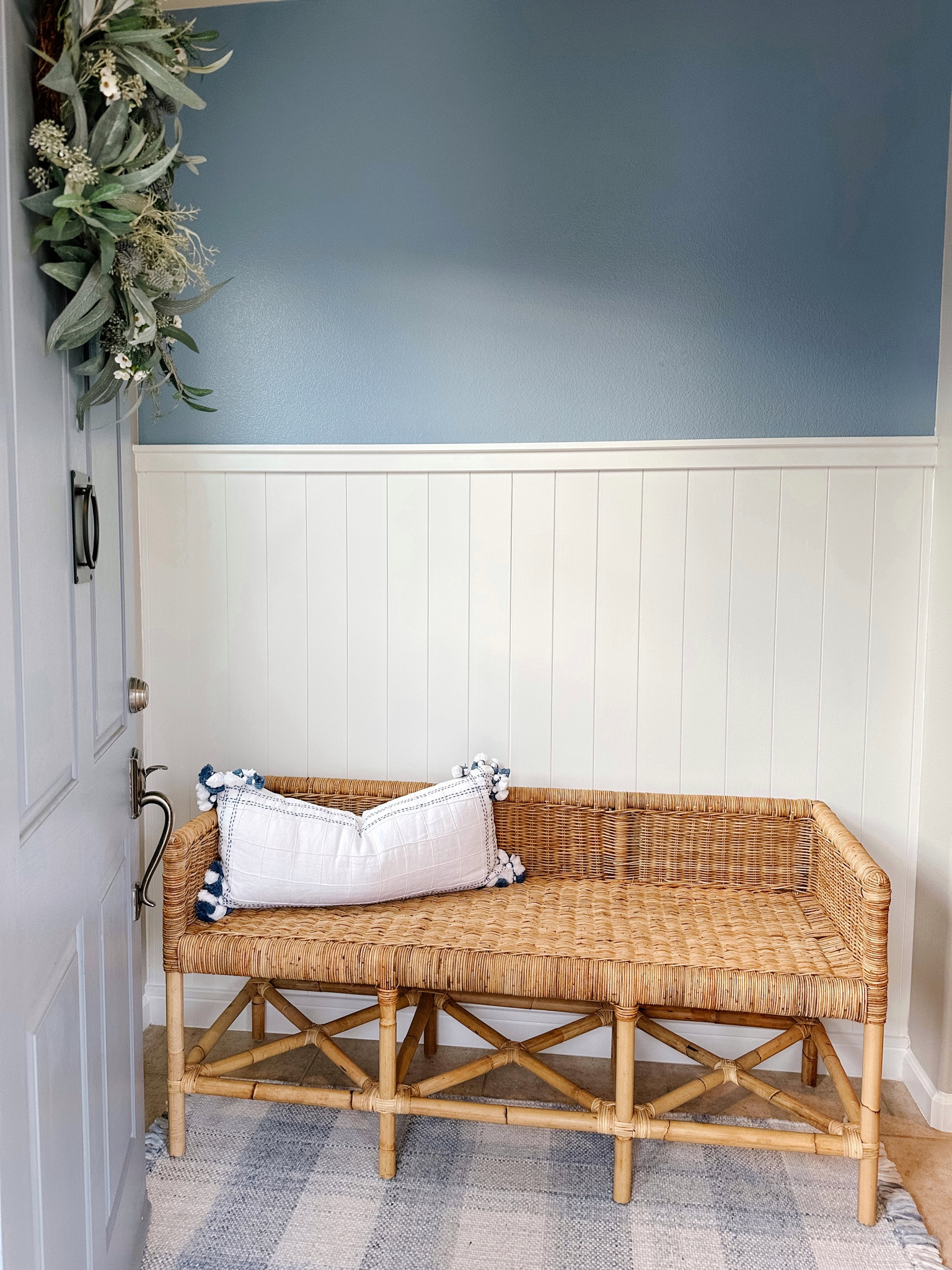 Well hello gorgeous! When I said I was working on the entryway did you guess it would be blue? I love how this has turned out and it’s giving me all the Newport beach vacation vibes. 🌊 🤍 

#LTKhome