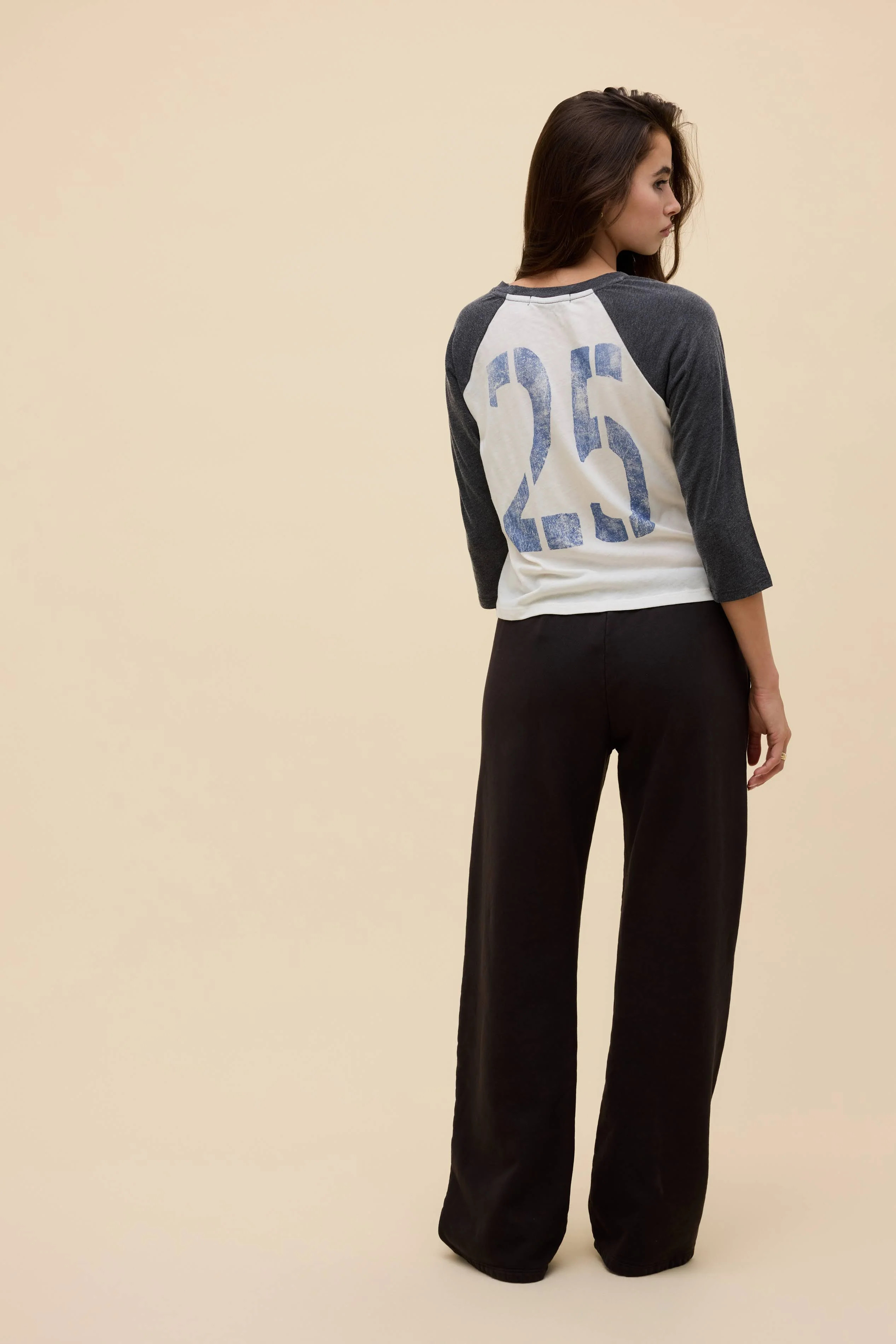 25 Burnout Raglan Tee in Black & White | Cotton Poly Jersey T-Shirt in Vintage White Combo | Daydreamer